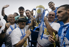 Persib Bandung Ditinggal 12 Pemain Jelang Musim Baru, Bojan Hodak Tetap Optimistis