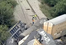 Kereta Barang Union Pacific Anjlok di Texas