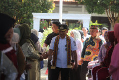 Bupati Parosil Ajak Orang Tua  Dukung Anak Lanjut Sekolah