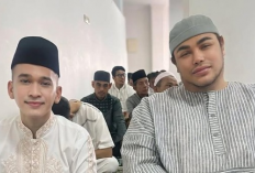 Ruben Onsu Konsisten Shalat Jumat, Ivan Gunawan Bahagia Ditemani Beribadah