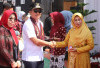 Parosil Umrahkan Guru di Masa SMP