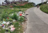 Sampah Berserakan di Jalan Camat Ajak Warga Lebih Tertib