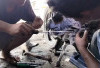 Bahaya Serin Mematikan Mesin Motor dengan Standar Samping