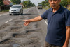 Warga Keluhkan Jalan Bergelombang di Jalinbar