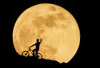 Fenomena Blood Moon: Gerhana Bulan Total Hiasi Langit Indonesia Malam Ini