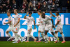 Kane & Diaz Bikin Rekor, Bayern Libas Frankfurt 3-0