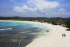 Pantai Tanjung Aan: Keindahan Alam yang Memukau
