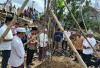 Warga Puramekar Bangun Masjid, Bupati Turun Langsung Letakkan Batu Pertama