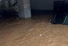 Pemkab Pesbar Tanggap Banjir Basemen Gedung A Komplek Perkantoran