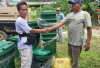 Program Kebersihan, Pasar Krui Salurkan  305 Tempat Sampah