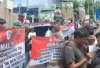 Ribuan Buruh Padati Gedung DPR,  Rencana Long March ke Istana Batal