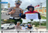 Tertib Berlalu Lintas Berbuah Hadiah, Satlantas Polres Lambar Bagikan Bingkisan