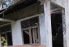 Gedung Sekolah Rusak Parah, Siswa Belajar di Perpustakaan