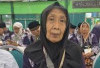 Keuletan dan Keteguhan Hati Nenek Sri Dewi Sudarwati Menuju Tanah Suci